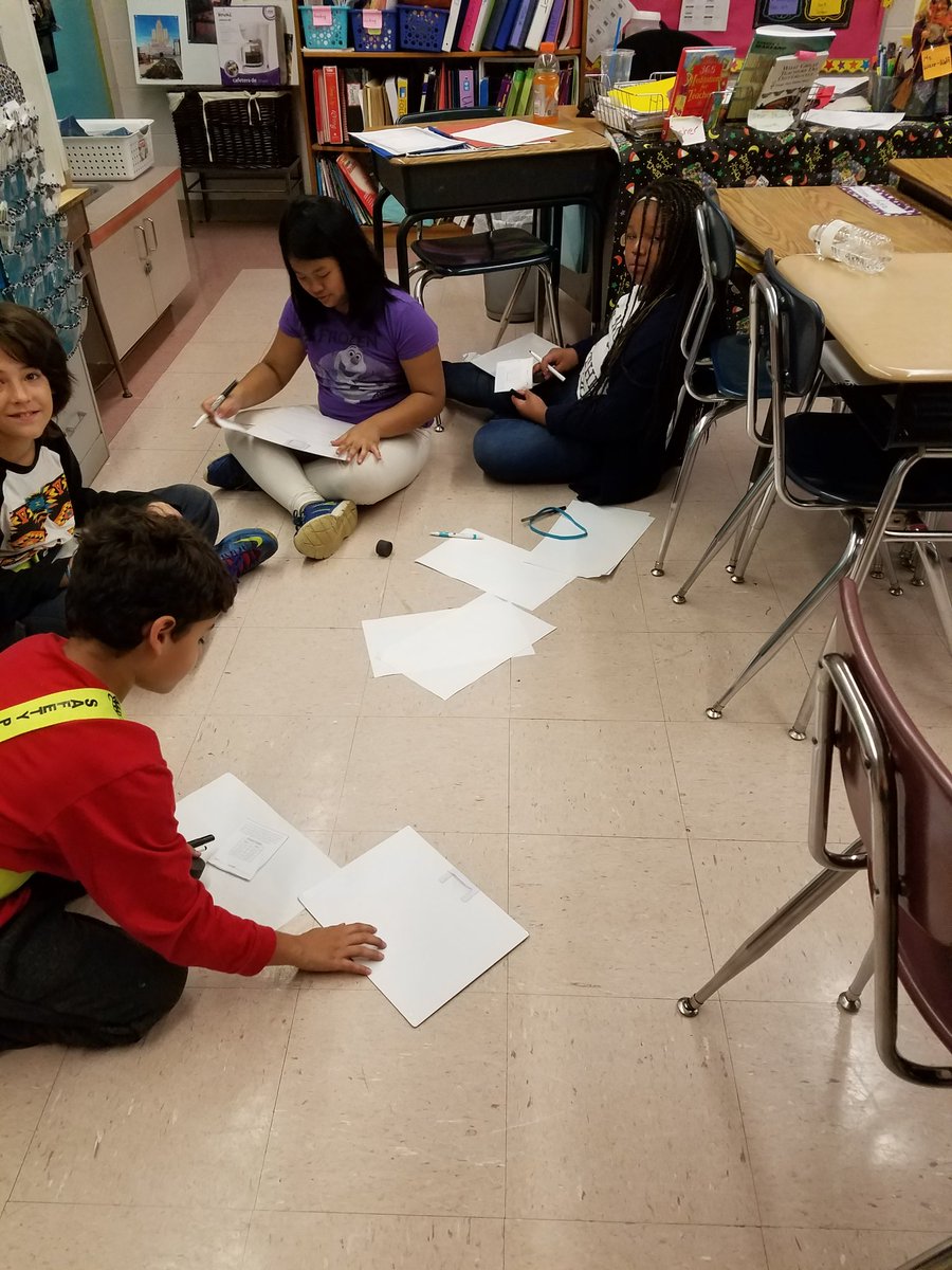 warecarlsen's tweet photo. Super Star Mary Fogarty students working TOGETHER in math station rotation. https://t.co/butyxYZ420