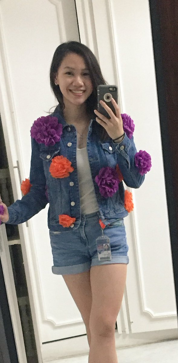 thelifeofPY's tweet photo. Dressed up as Miley today! ✌️ #Nerve2016 #LiveCreative https://t.co/OTMiNrnhtl