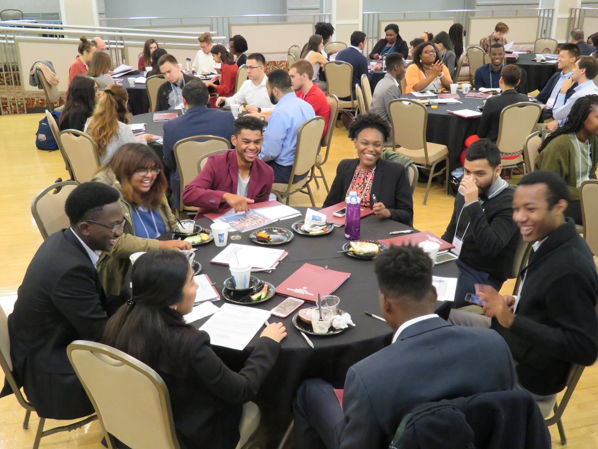 IUONeill's tweet photo. Snapshots of @MoveTheWorldIU at SPEA with talks by @ashlynaiko @GabyPacheco1. Thanks to @IUBProvost @IU_OVPDEMA @naspaa and @ppiaprogram https://t.co/gLvUDZ80Oh