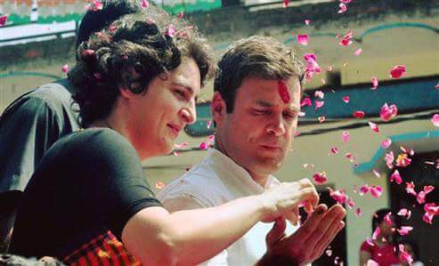 sarvmanglamcom's tweet photo. बीजेपी व मीडिया राहुल गाँधी की बढ़ती लोकप्रियता से घबराया सा क्यों है ?क्या इनको 5 राज्यों में कांग्रेस की जीत नजर आ रही है #राहुकाल #Raees https://t.co/VH6ZIOPQPU