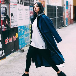 El abrigo más especial de la temporada! En Beni Room somos adictos a las prendas bonitas beniroom.com  #prendasdemoda