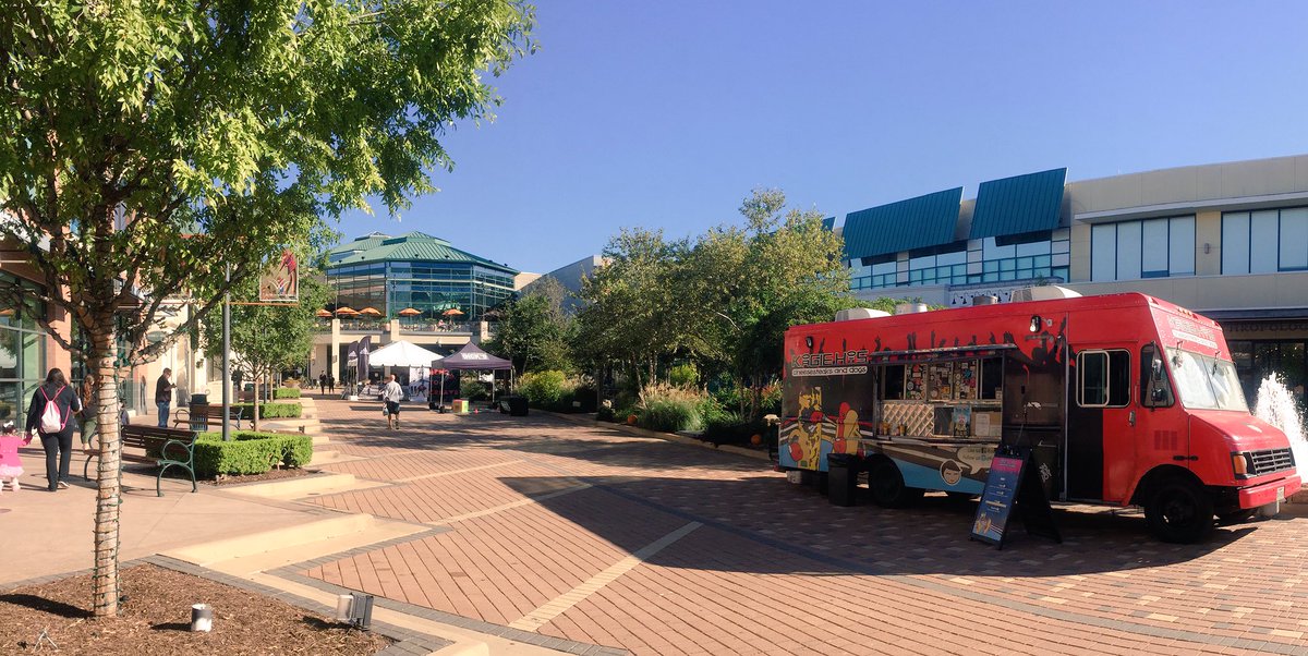 rise &amp; shine! ☀️ it's #Koagie time <a href="/DICKS/">DICK'S Sporting Goods</a> Sporting Goods' Grand Opening Celebration up here <a href="/WoodlandsMall/">The Woodlands Mall</a>! ⚽️🏀🏈⚾️🎾⛳️ #KoagiePro