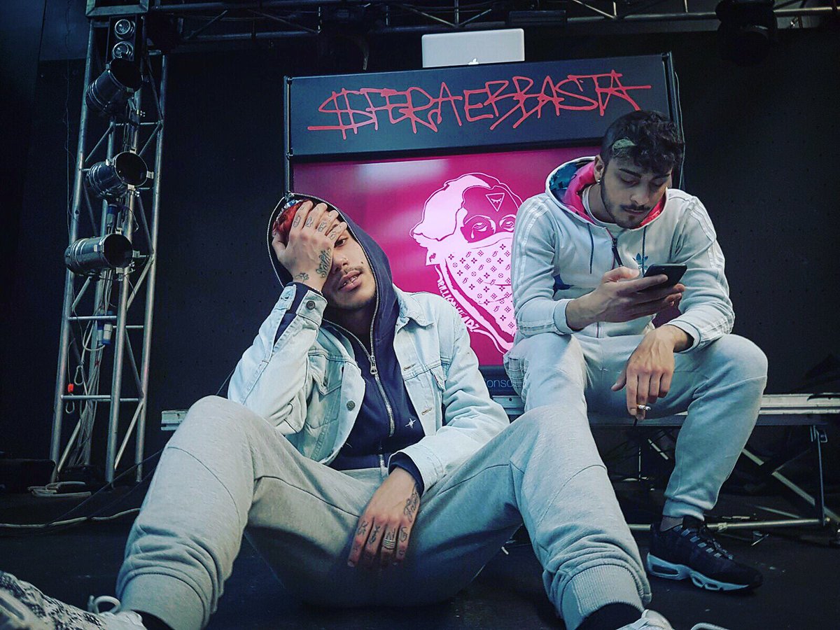 thaurusmusic's tweet photo. Il nuovo tour sta arrivando #SferaEbbastaTour get ready 😈 
@sferaebbasta @CharlieDope 
#Thaurus #ThaurusLive #Booking 
@rocciamusicrecs https://t.co/BliQQw3Hns