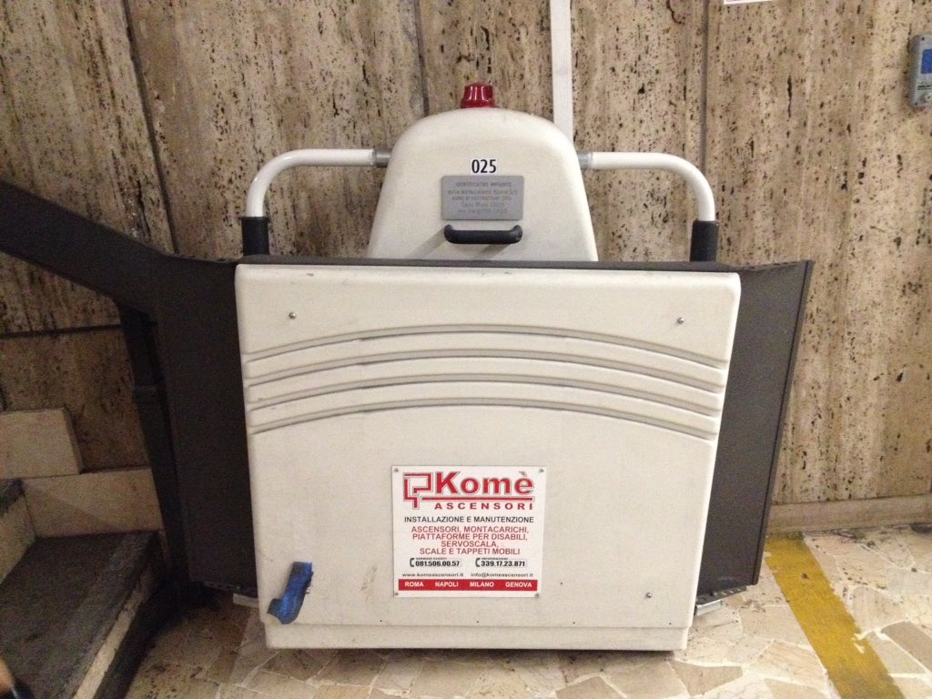 #arcoditravertino non ci credo... dopo 134 giorni (di almeno 163passati) <a href="/AtacNews/">AtacRoma</a> <a href="/welikechopin/">Gazebo</a> <a href="/LindaMeleo/">Linda Meleo</a> <a href="/InfoAtac/">infoatac</a> #atac @TreninoBlu