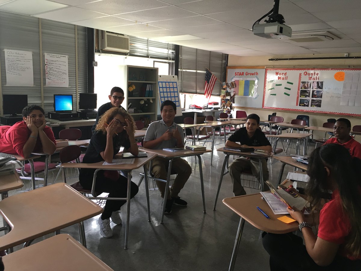 MeredithKrauss's tweet photo. Community Circles to discuss what's working &amp; what students would like to change in our new reading unit.#TheEHMSWay https://t.co/wwZWfdy0t1