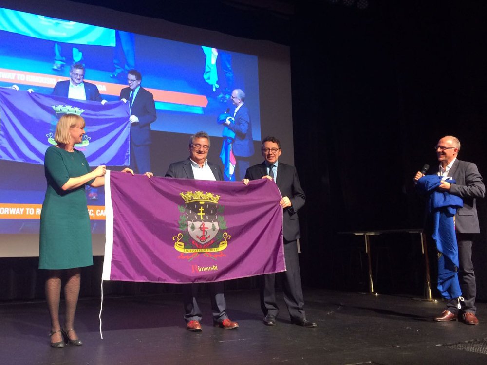 QuebecUK's tweet photo. Closing ceremony of #BioMarine2016: Oslo passes the baton to Rimouski, see you in Québec next year for #BioMarine2017! https://t.co/Pcmuio5TOP