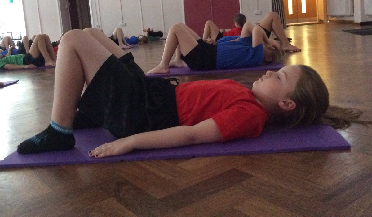 CorngreavesYr4's tweet photo. #yoga #perfectrelaxation #calming #lovingourFridayafternoon https://t.co/pi73XySjUm