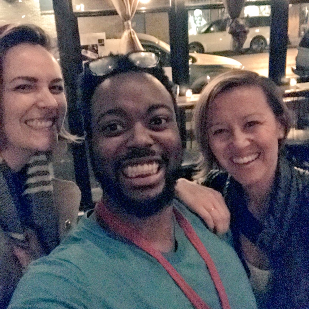 wendell_britt's tweet photo. Had a weird dream where I was out drinking w/@annfriedman and then I woke up and found this on my phone https://t.co/9qgX8ccWbo