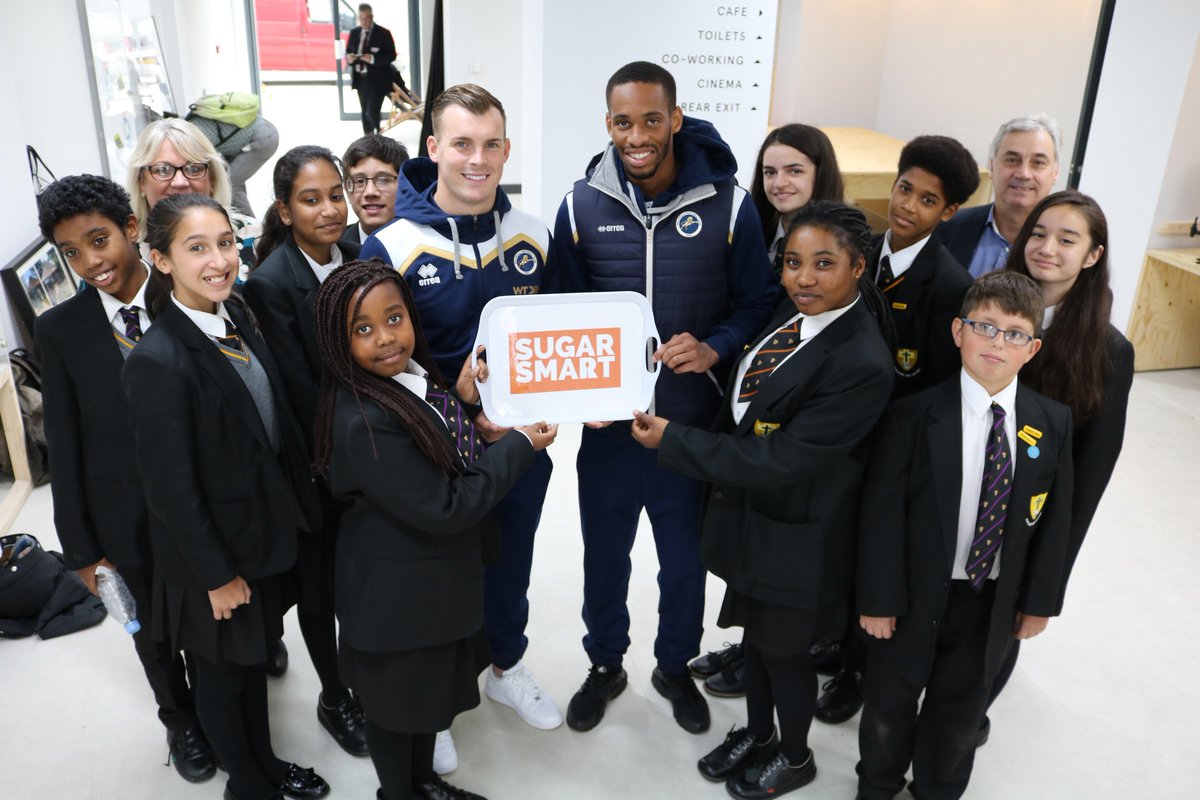 #Millwall are the first club to commit to the #foodrevolution, signing up for <a href="/jamieoliver/">Jamie Oliver</a>'s 'Sugar Smart' campaign with <a href="/LewishamCouncil/">Lewisham Council</a> 👏👏