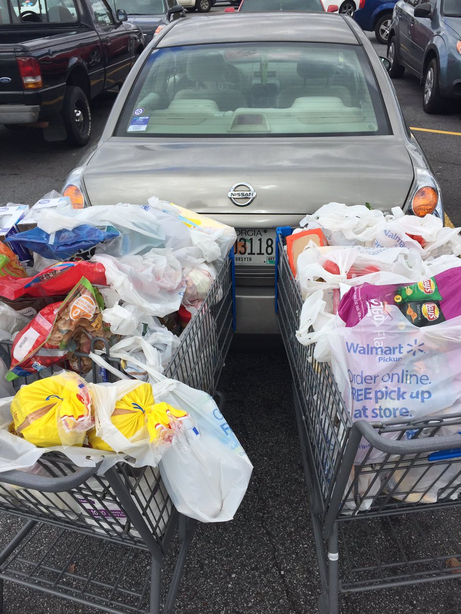 jcksn6's tweet photo. Guy saw me in parking lot & asked if I'd left anything on shelves in Walmart #bigfamily #boyseatalot #2carts https://t.co/6yauBM6peh