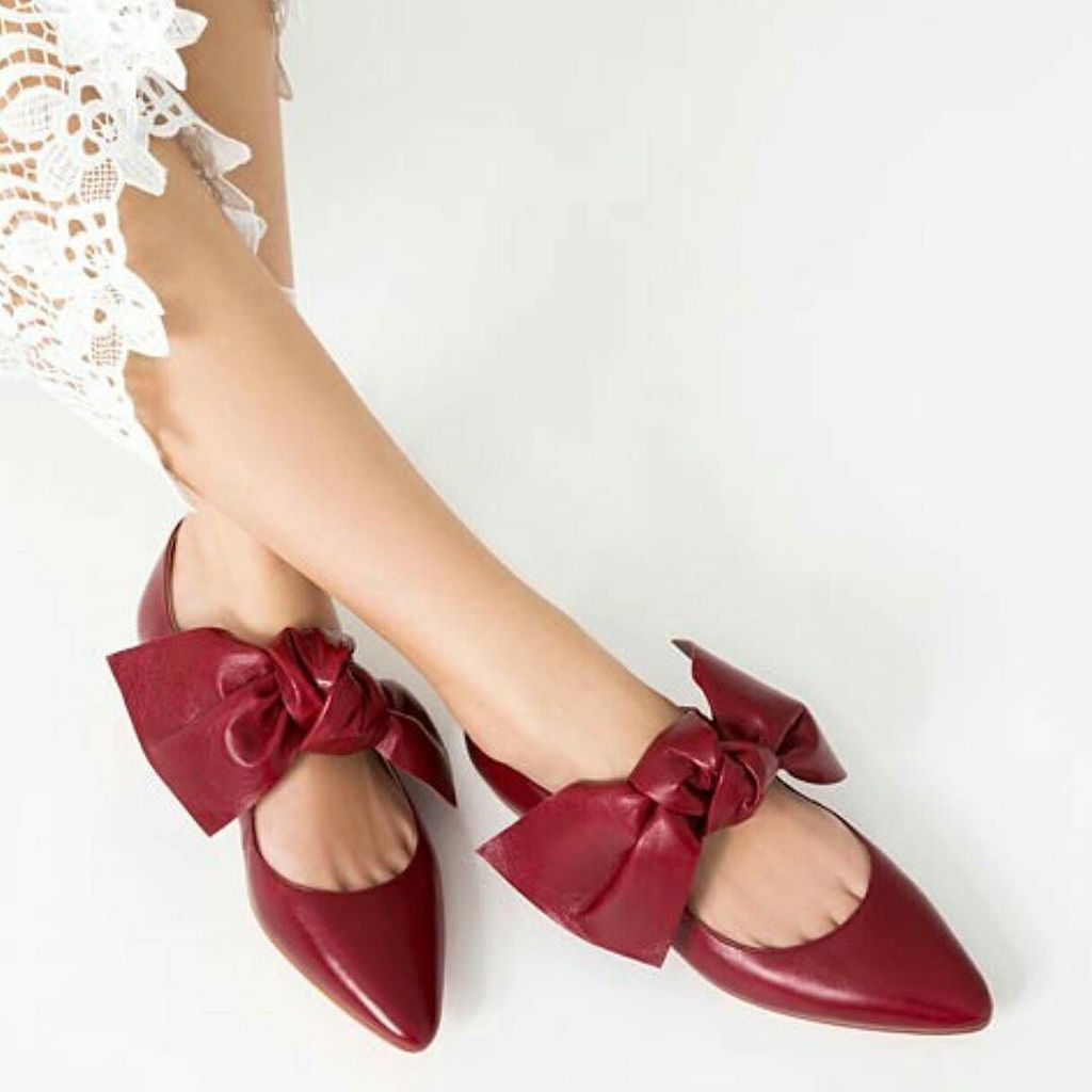 weekendpk's tweet photo. More 🎀's! We like these #Zara flats for a more formal affair - and the color is just right! 👌👡 #WeekendLoves https://t.co/NiP2Zj8pCf