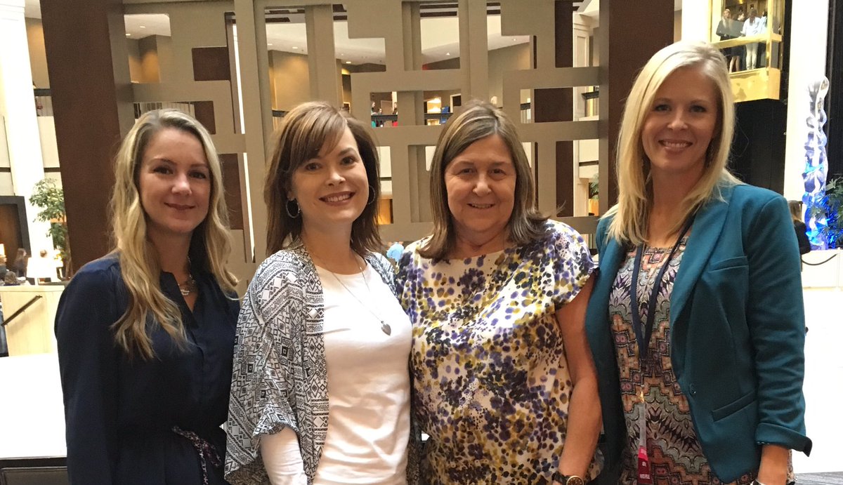 ArledgeRebecca's tweet photo. Lots of laughs with these girls! #fallLDC https://t.co/nN4C2hWSmv