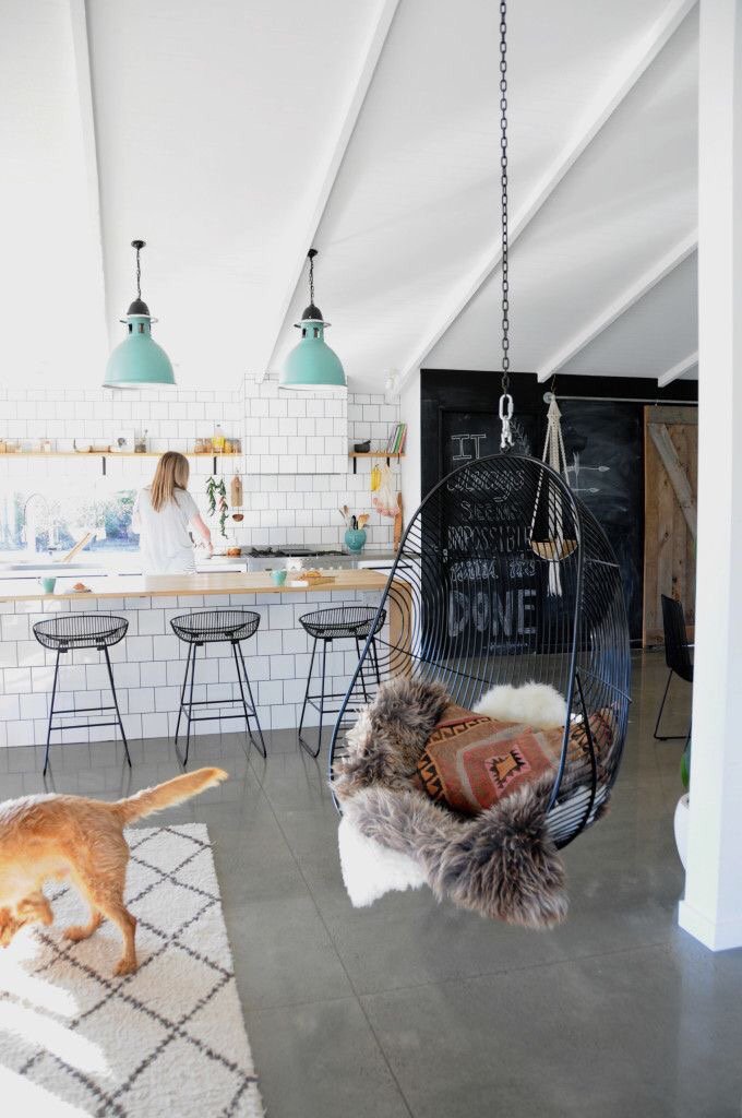 CarmelDecor's tweet photo. we pretty much drool over this cool modern kitchen
#homedecor #interiordesign #carmeldecor #moderndecor #modernkitchen #bohochic #kilim https://t.co/C1Wpo69qyH