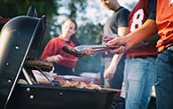 VIP_Voice's tweet image. Football season is tailgating season.  Go to SweepLand and enter to win a Tailgate Grill Bundle!  ow.ly/Ptjq305iOyM  #mrx #npd