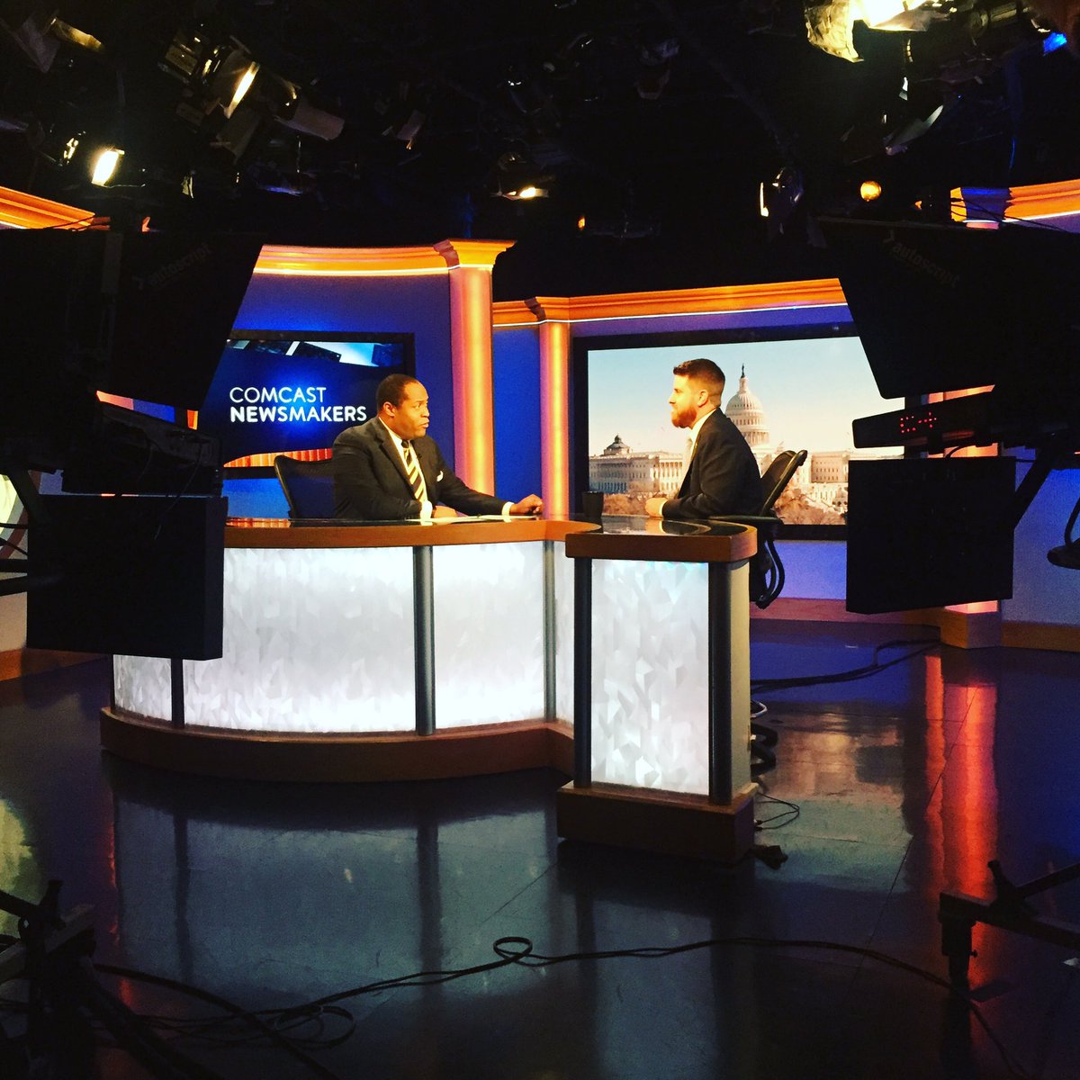 studentvets's tweet photo. SVA's @JaredSLyon on the set of @ComcastNewsmkrs talking about the success of #studentveterans in higher education. #ServiceSelfie https://t.co/TipIaoGSRP