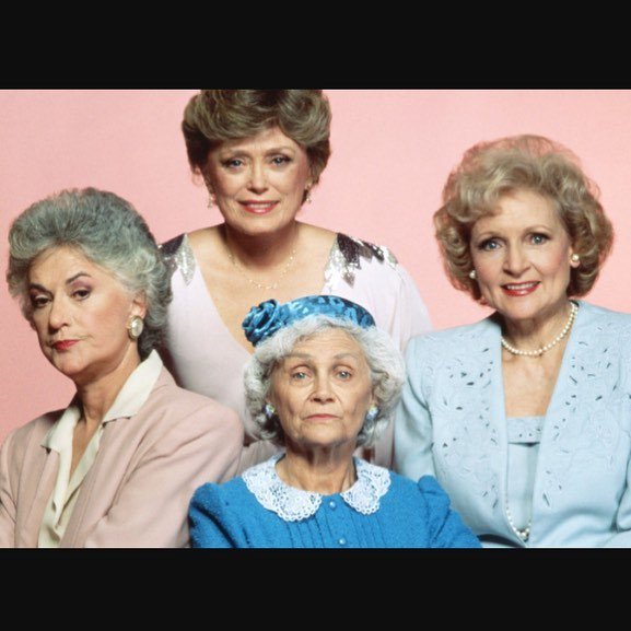 VintageCrawlTO's tweet image. Big THANK YOU to everyone that came our last night. Vendors - we ❤️ you. And to all you aw… ift.tt/2epQiHX