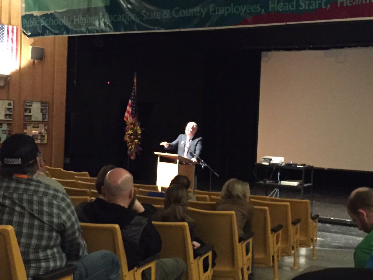 MTMHCE's tweet photo. Historian, Bob Swarthout presents his MCSS/MCHCE keynote at #meamft16 https://t.co/ZBpVYGH4VZ