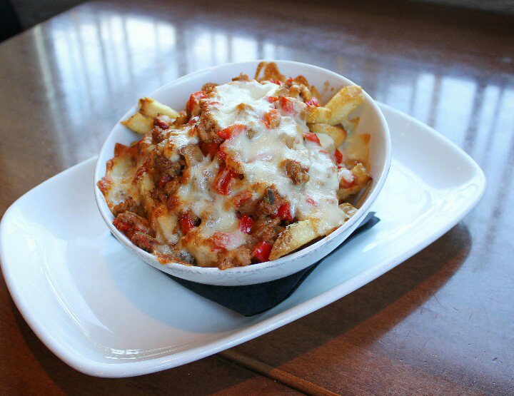 Happy FRY-DAY!

Sneak peek of next months feature appy. 👀

#yyjfood #yyjeats #bin4 #fryday