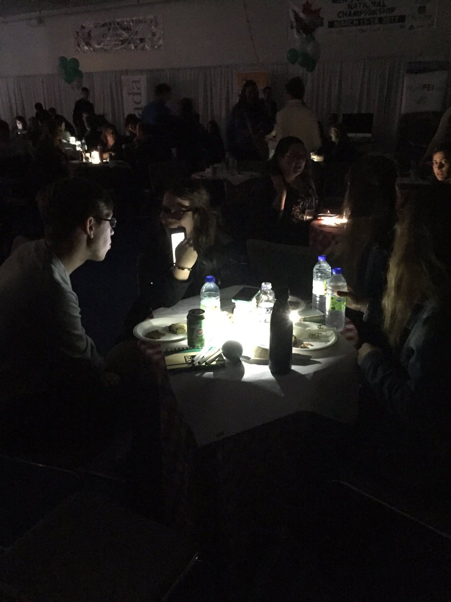 brave_space's tweet photo. @YDayPEI who's afraid of a little dark? Conversation continue by #phonelight #phonelantern #ydaypei #bravespace #cantstopthemagic https://t.co/rzoYufqK4m