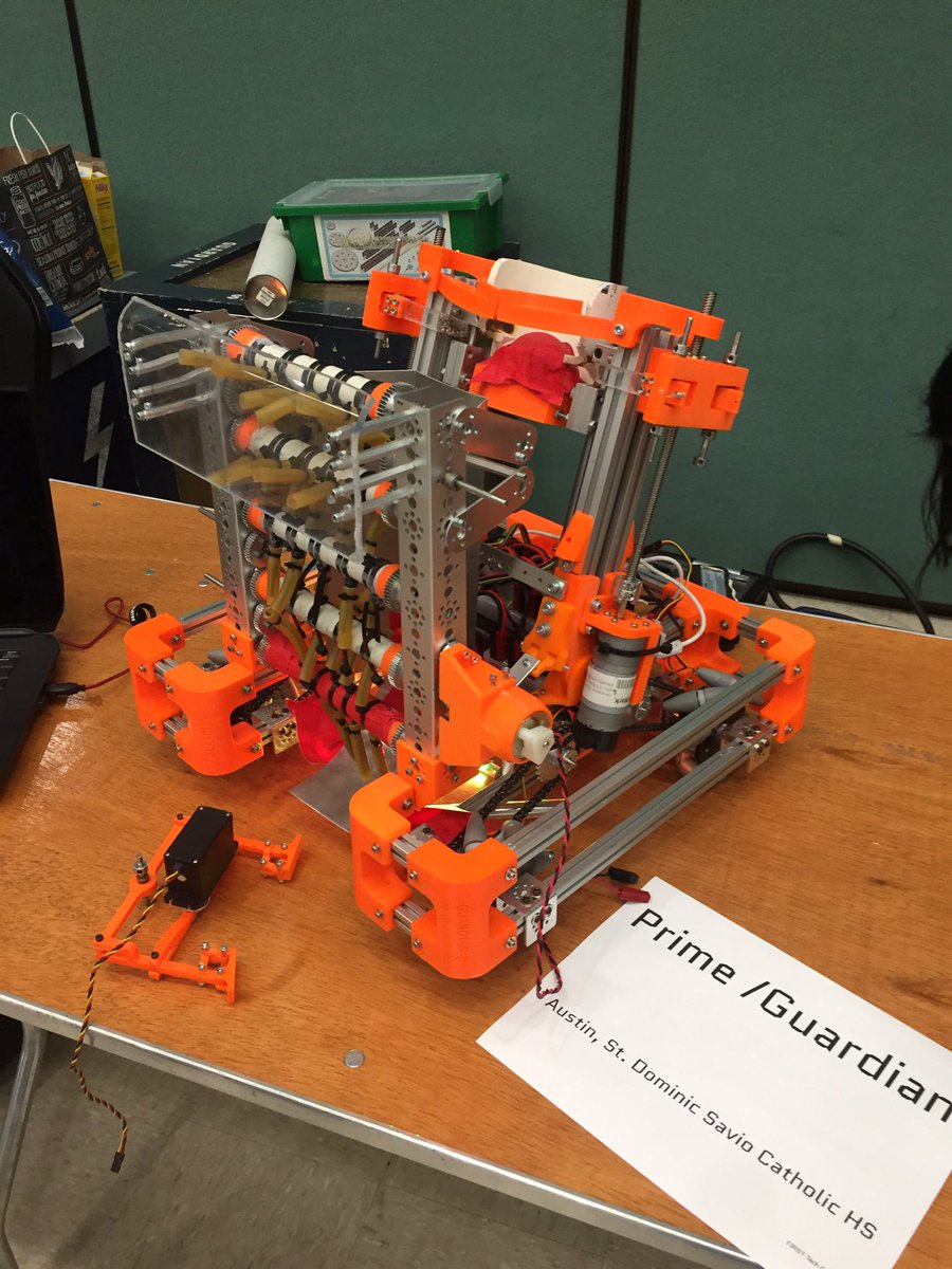 FRC_4206's tweet image. Pretty cool FTC bot at the #TAPPSRobotics #velocityvortex @FIRSTinTexas @NolanCatholic @FIRSTweets @TAPPSnet