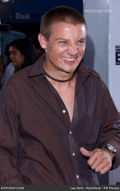 13ElenaJan's tweet photo. Love this nose))) #jeremyrenner #JR #JeremyRenner #funnynose #funnysmile https://t.co/7z3UOQMxy6