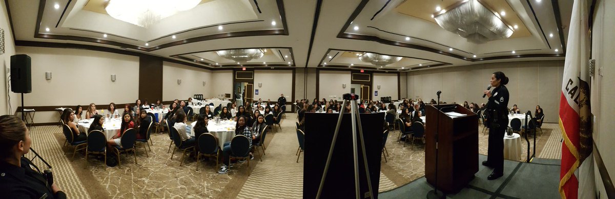 Young Womens Violence Prevention Conference  200 young ladys SPHS-POLAHS-NARBONNE- MARYSTAR-BANNING  represented! #LAPD05
@CaptainMikeOreb
