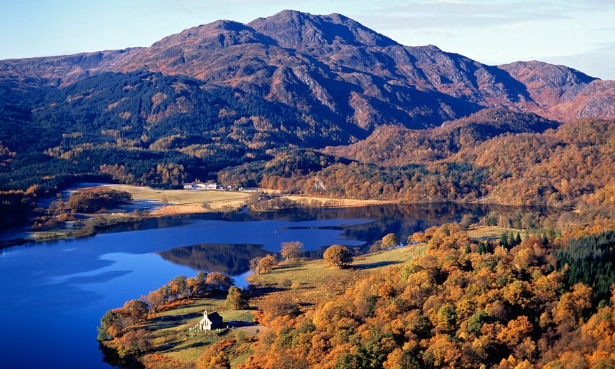 Pub lunch followed by a good walk...20 great UK walks with pubs, chosen by nature writers theguardian.com/travel/2016/oc…