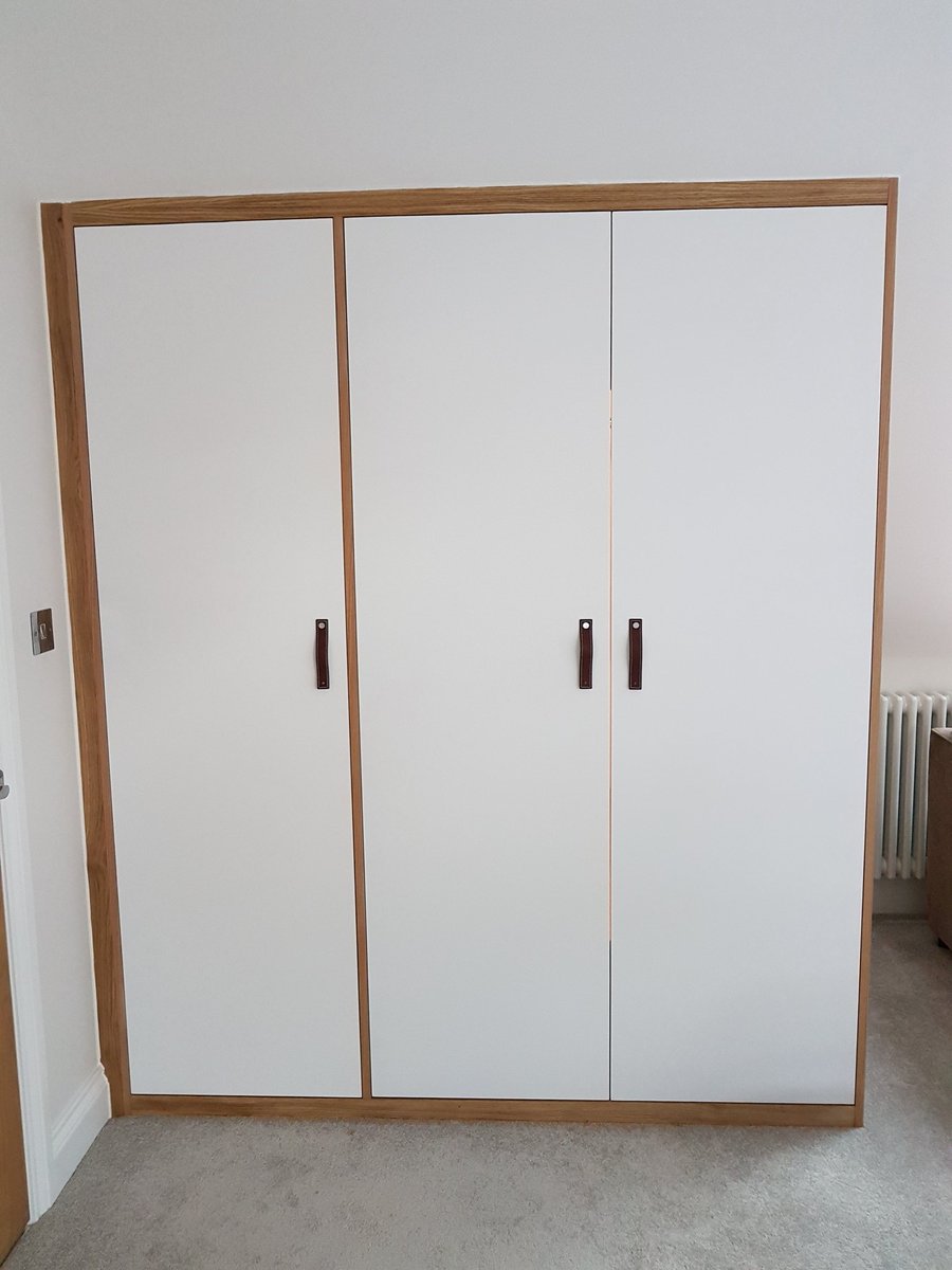 BelmontBespoke's tweet photo. #loftwardrobe completed in #Hassocks this week.
#Oak #comtenporary #satinwhite https://t.co/pvSrX62vBG