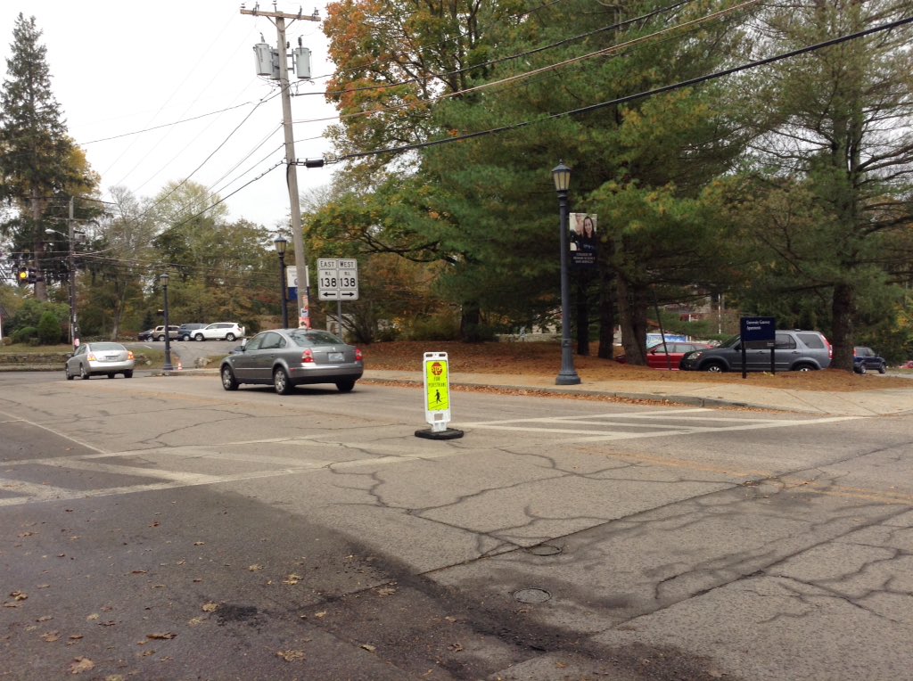 kingstonfree's tweet photo. Thanks to the Public Safety dept @universityofri for the crosswalk sign! Trying to keep pedestrians safe! #URI #kingston https://t.co/zfYT99iokk