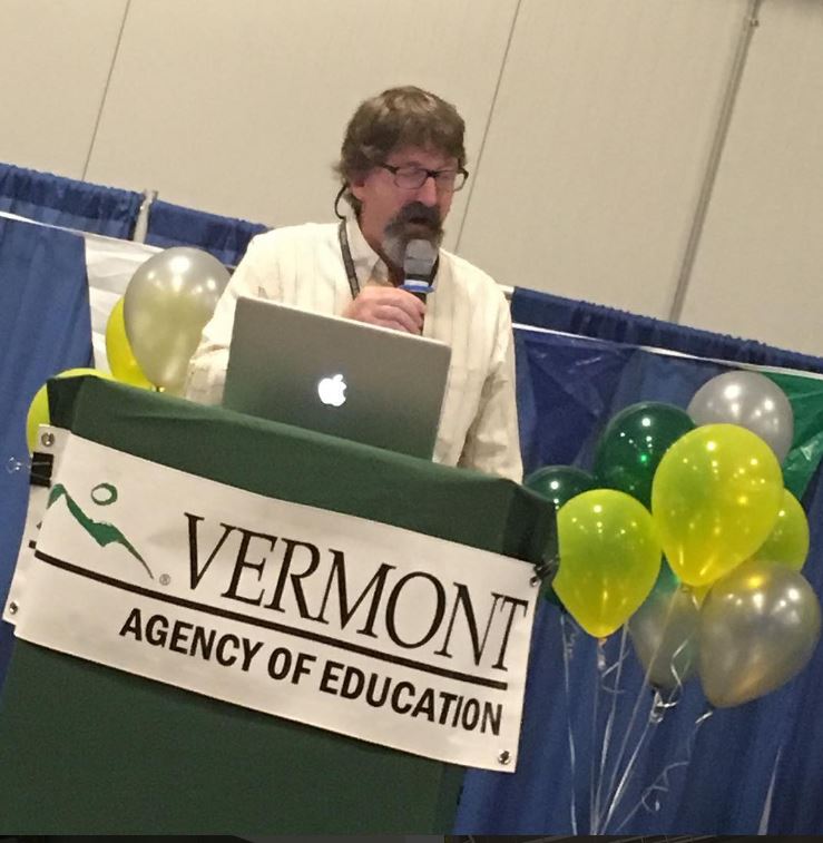 YIPKits's tweet image. Peter Drescher from @vteducation kicked off the student maker faire and announced the 2016 3D-Vermont competition. #techjamvt