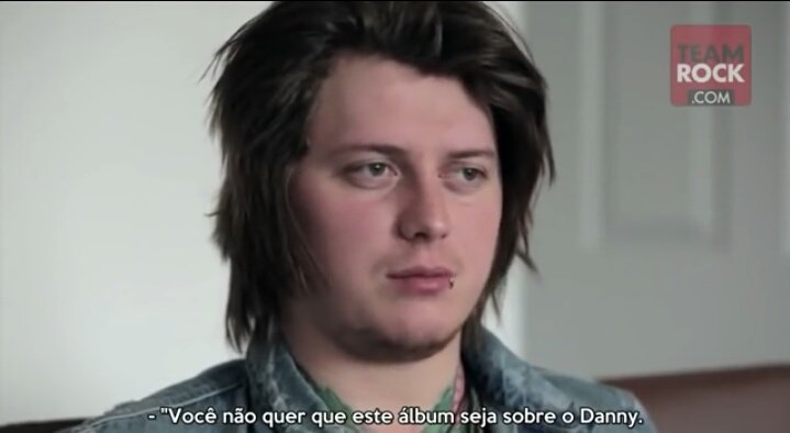 explicandoAA's tweet image. Nem parece o mesmo cara que falou isso agora tá bff do danny de novo