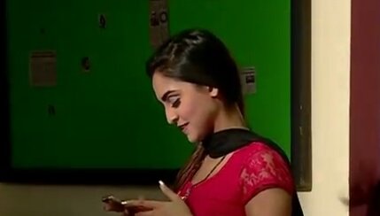 Krystle_Daily's tweet photo. Brahmarkshas Full Episode On Location : 22ndOct  Epi 
https://t.co/vJ2VNGzIUw https://t.co/xvAxpoMyRP