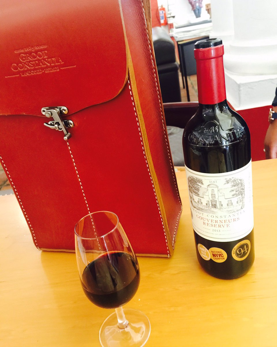 ellotrends's tweet photo. When quality meets craftsmanship. #Ellophanto @GrootConstantia supporting local entrepreneurs  #LeatherAndWine 🐂🇿🇦 https://t.co/aWaKGbpnMY