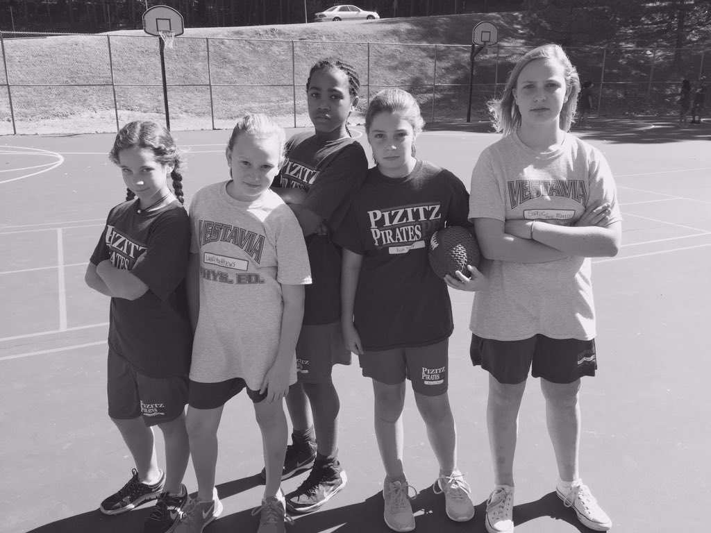 PizitzPiratePE's tweet photo. 4th period Flag Football Champions!! #piratestrong https://t.co/UaoMaGq95i