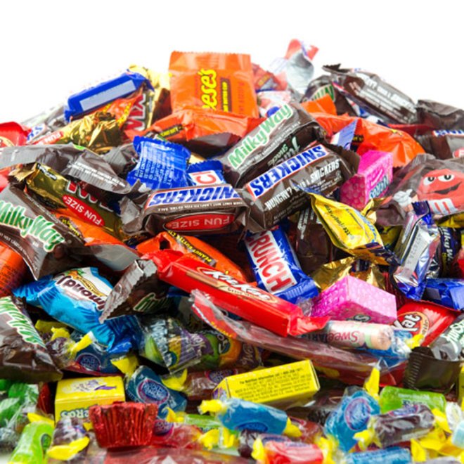 7 Chefs' Halloween Candy Obsessions bit.ly/2eC1b4w