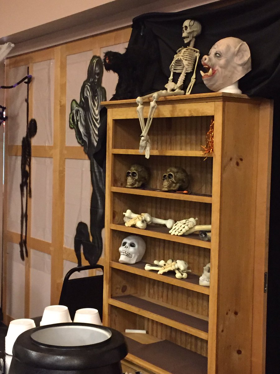Getting the decorations ready for our #Halloween2016 #bash #benefits #cancerresearch <a href="/WMUR9/">WMUR TV</a> <a href="/DartmouthHitch/">Dartmouth Health | Inactive</a> <a href="/McIntyreskiarea/">McIntyre Ski Area</a> #fightcancer