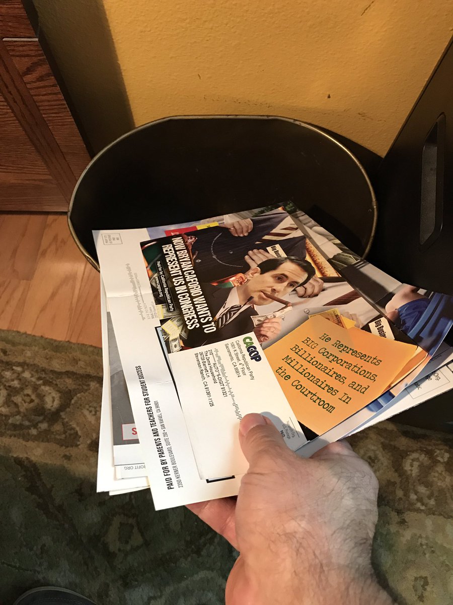 mlzema's tweet photo. Sorting through my mail was pretty easy today. It consisted entirely of flyers from people running for public office☺️ #RoundFile https://t.co/wbjf91rXTs