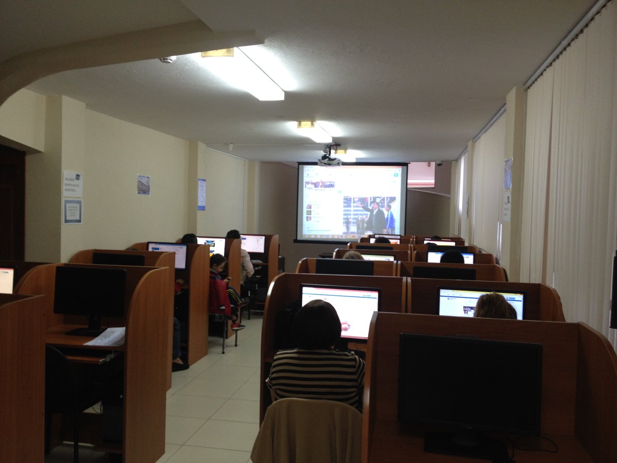 IConocoto's tweet photo. Feliz fin de semana para los estudiantes del Infocentro @IConocoto https://t.co/5xXT3ay0jB