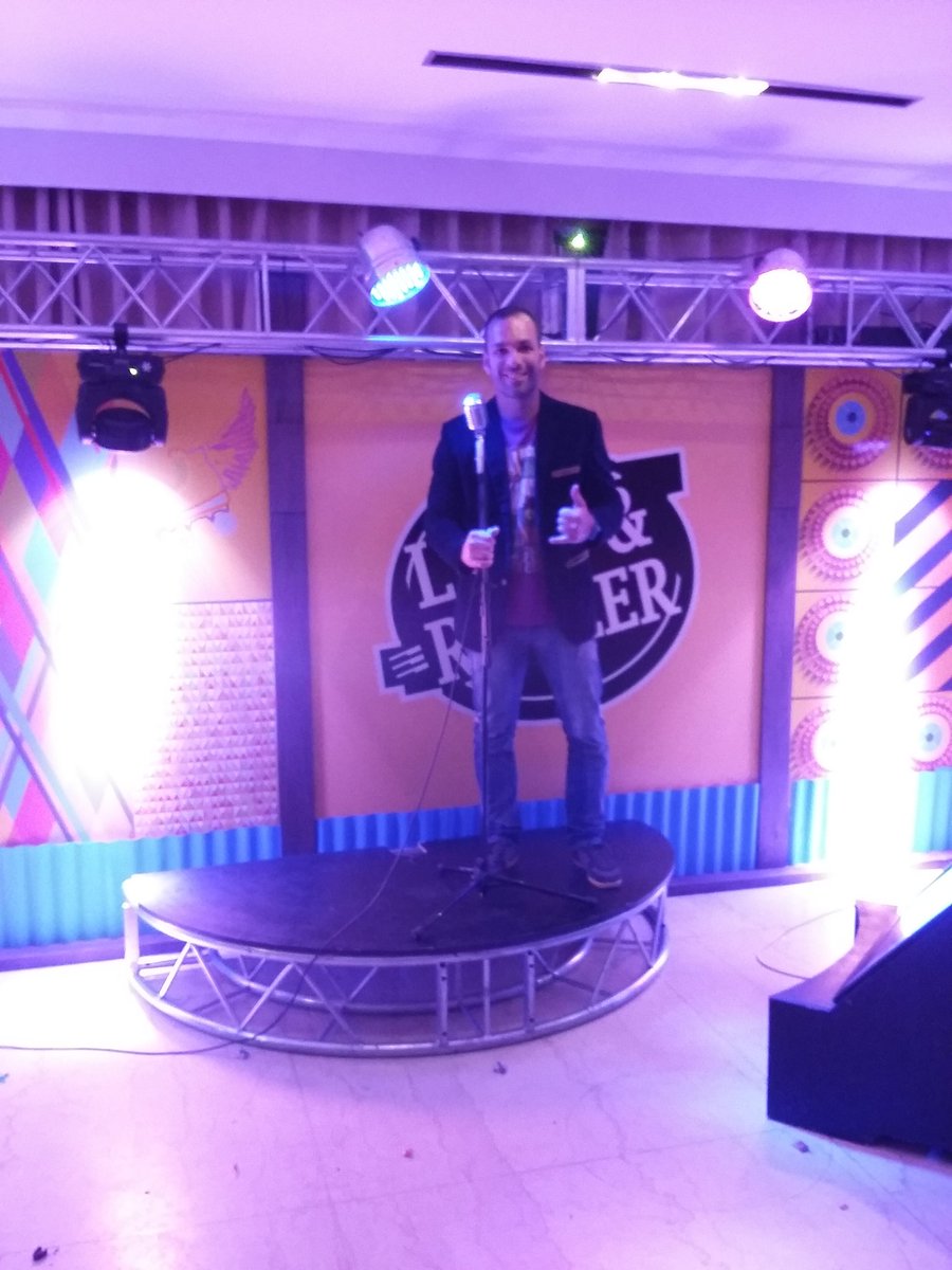 CAV_84's tweet photo. Terminamos de filmar #OnceHalcones y llegamos justito a conducir #Evento #Temático #Animador #Conductor #Presentador #Eventos #Shows https://t.co/H2NWy58LUK