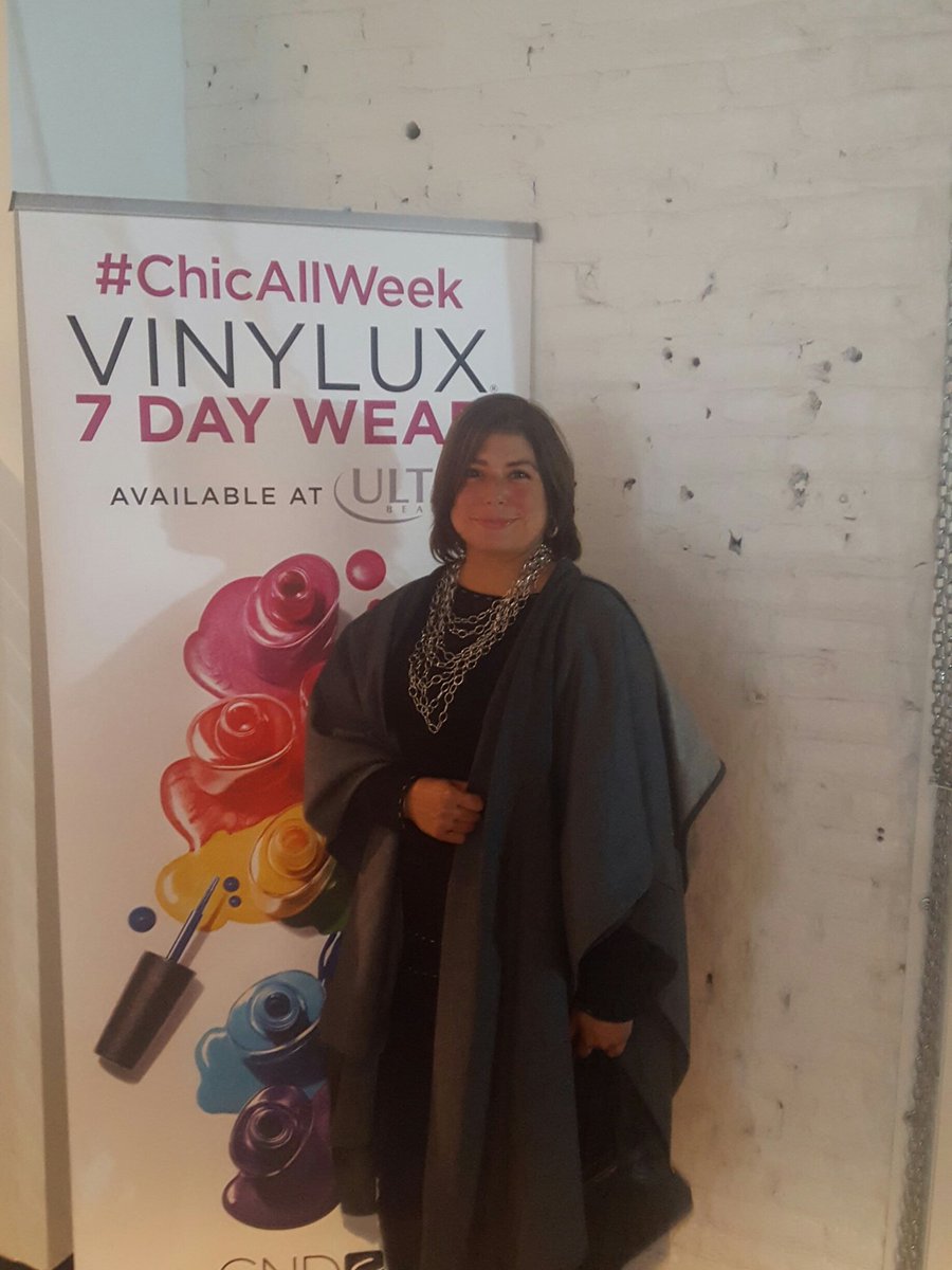 ellimaCV's tweet photo. #Chicallweek #stylechicago https://t.co/czSSFd6t6b