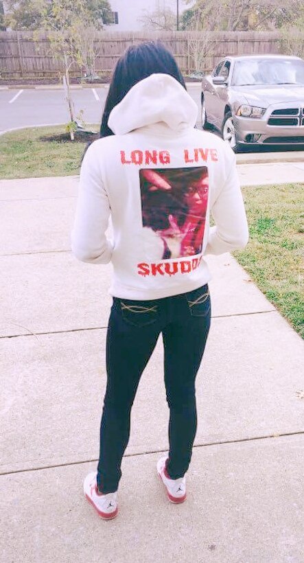 ZaiBabeee's tweet photo. #RestEasyJames 😘 iloveyou 💕 https://t.co/uyOG3aEyTT