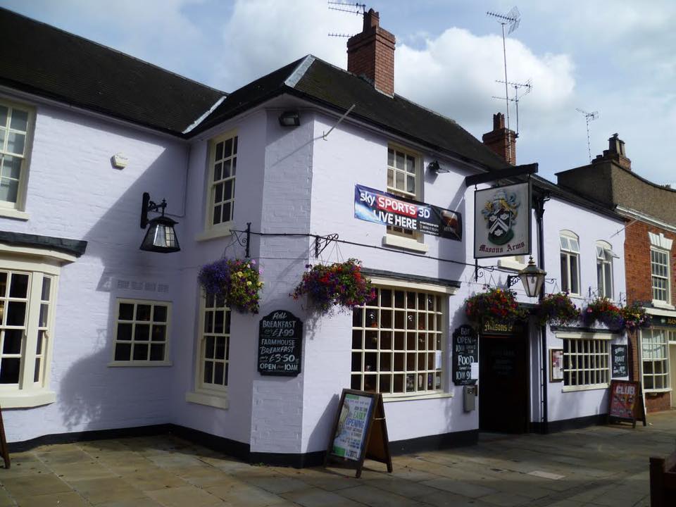 SolihullMoors's tweet photo. Start your pre-match routine at @MasonsSolihull with @MoorsFans? All #SMFC ST &amp; MMM holders get 20% off food &amp; Carling for £2.50 a pint. 🍺⚽ https://t.co/LXyBHzINWF
