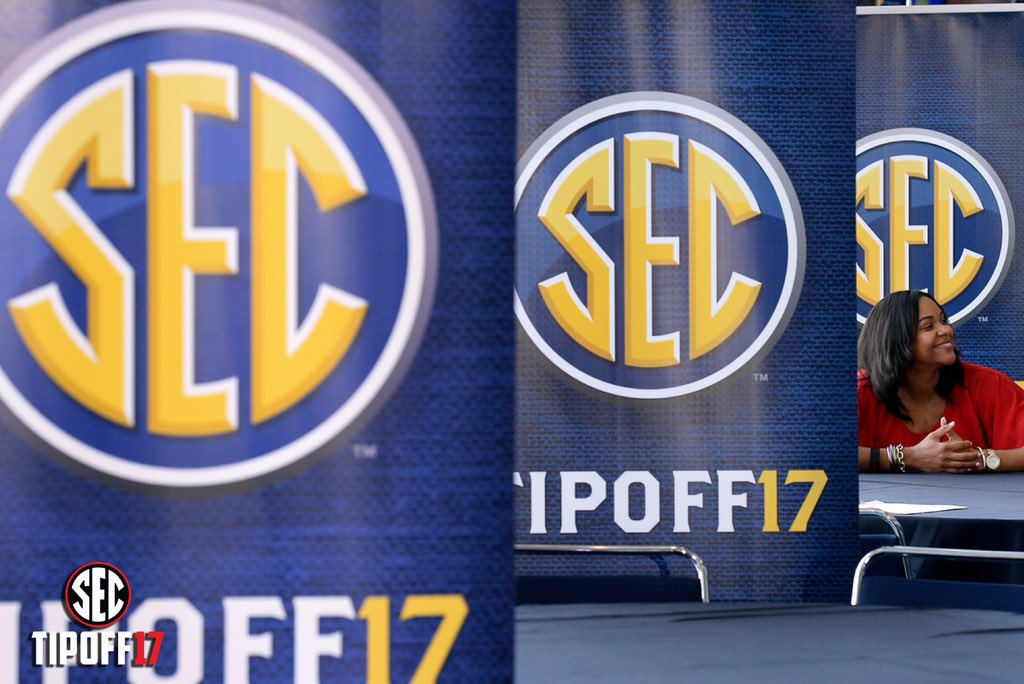 UGA_WBB's tweet photo. For a full video recap of yesterday's #SECTipoff17 visit https://t.co/tHO4r1hKaV https://t.co/T7WsNp1aSZ