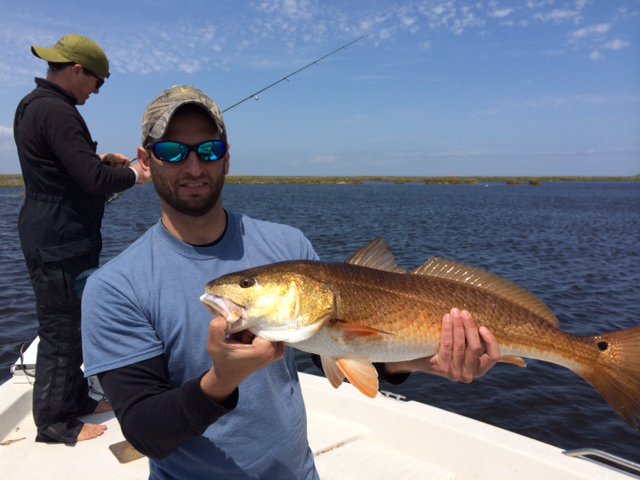 FishFishme's tweet photo. Fun times in Louisiana! The state's ocean, bayous, rivers, lakes, reservoirs and estuaries are a paradise for any fishermen! #fishinglife https://t.co/YhkKVvMnL5