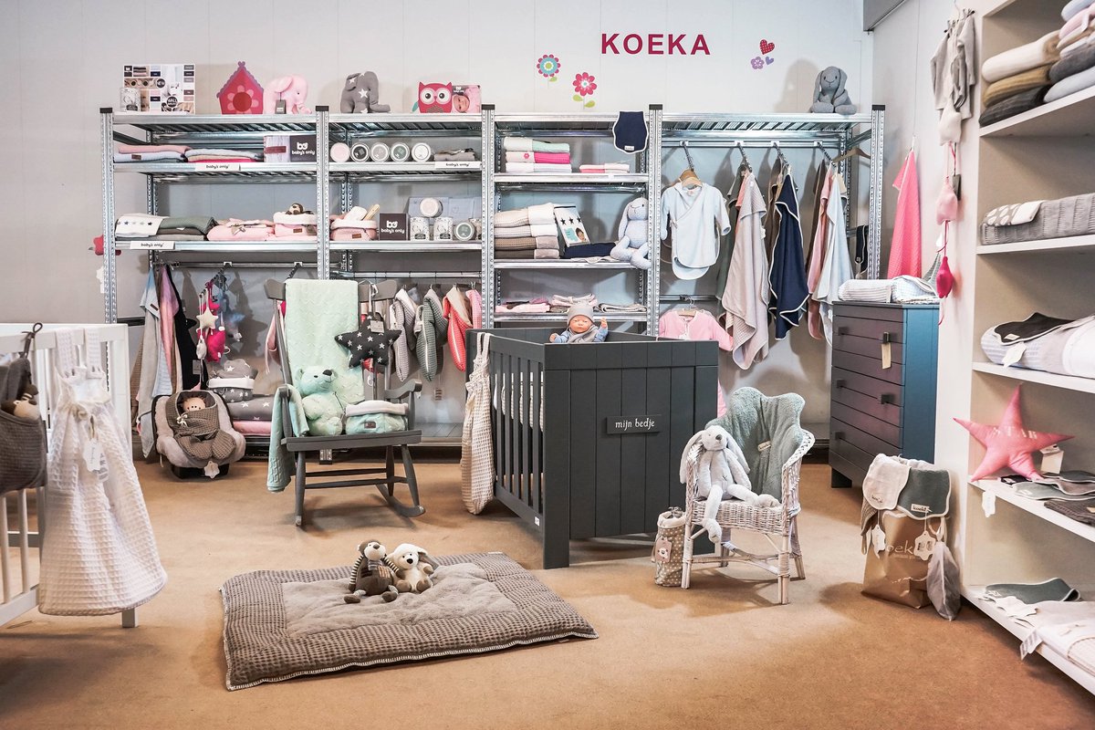 OoievaarenCo's tweet photo. Nabij de binnenstad van #enschede vind je onze gezellige babywinkel. Parkeren voor de deur ! #koeka #jollein #snoozebaby #lipperkerkstraat https://t.co/Xt9RZ0HDy5
