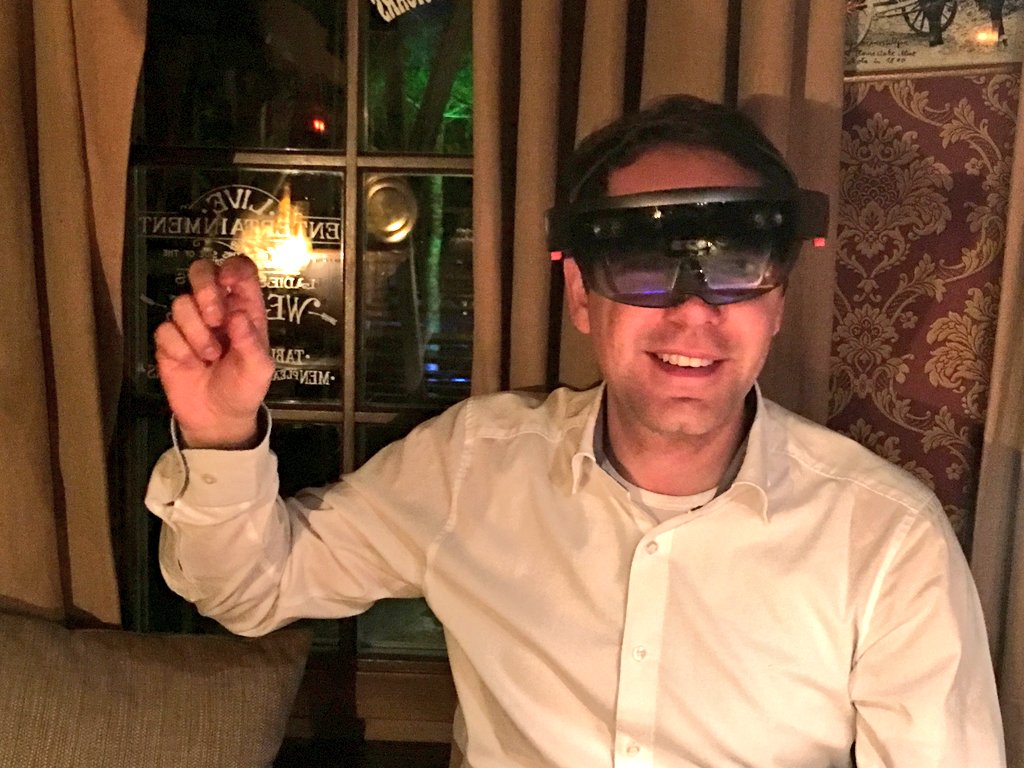 MichaelMack's tweet photo. Research @mackmedia @europa_park it's going to be amazing.. #ar #nextideas https://t.co/ZMA9TimEzb