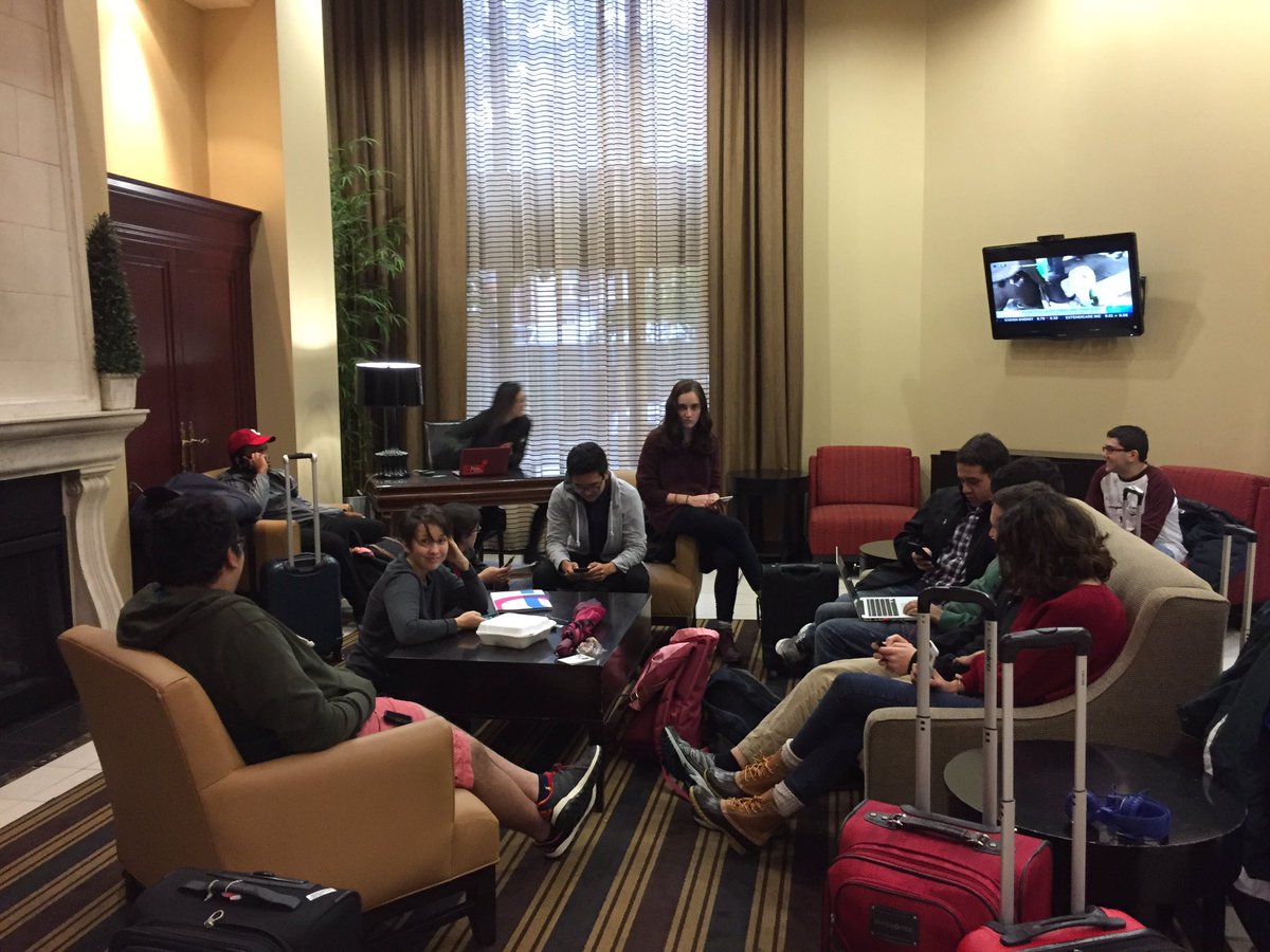 #waitingfortrudeau Hello Ottawa!