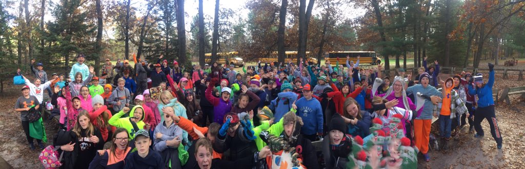 BenTash10's tweet photo. Had a great day at the OEC!! These 6th graders are a lot of fun, and we are definitely going to have a GREAT year!!! #WeAreWS https://t.co/eFq2svewDv