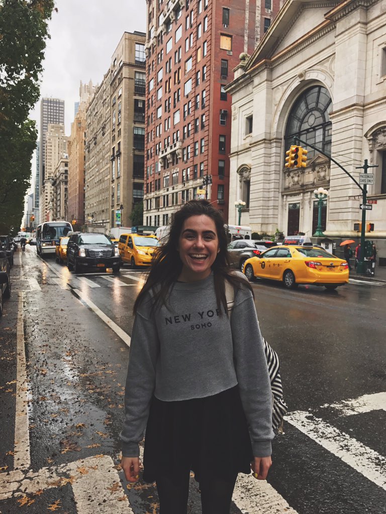 doddleoddle's tweet photo. N E W  Y O R K https://t.co/jvFprR1t4E