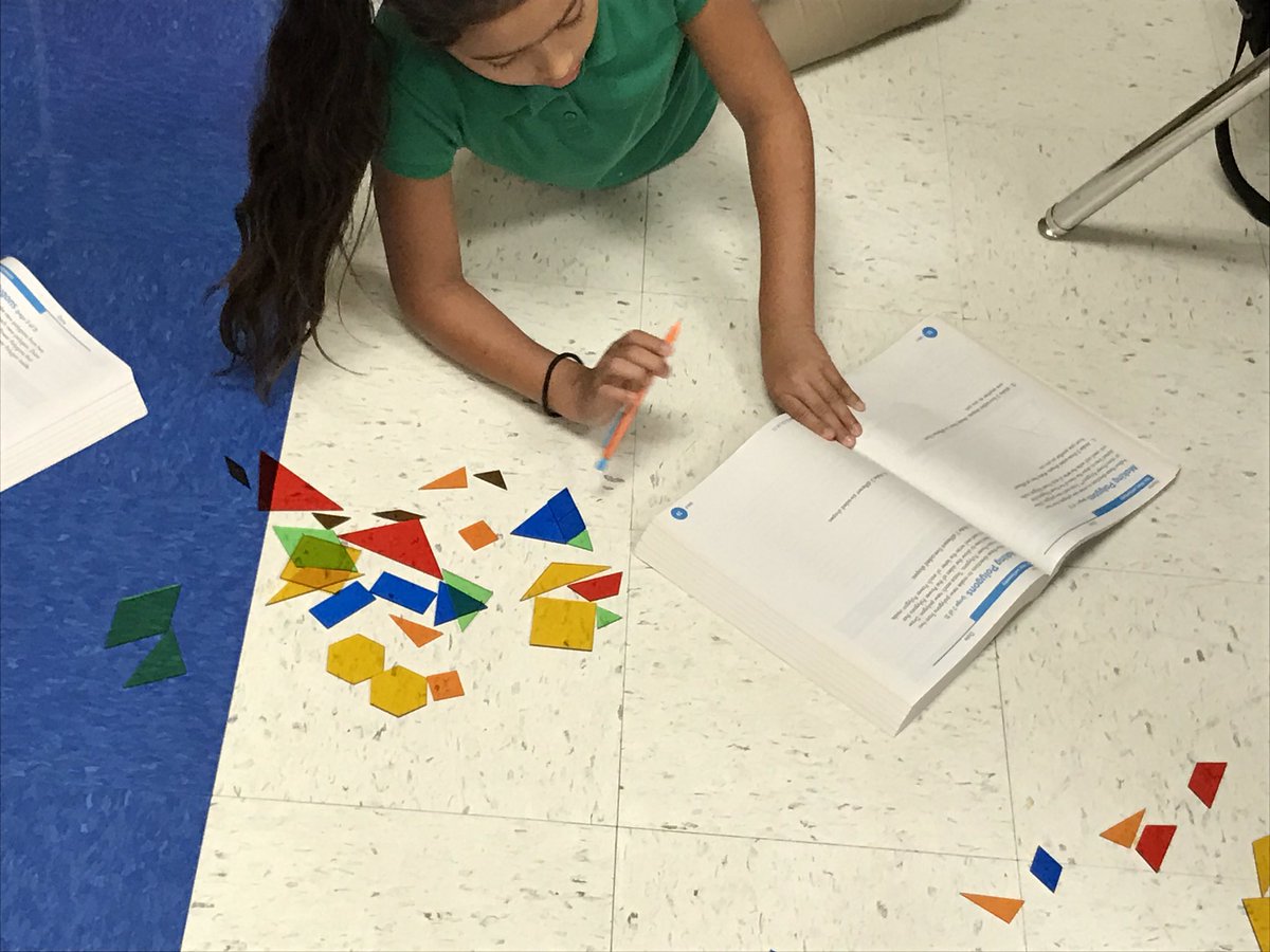 acr2019's tweet photo. Exploring polygons! @MDE_Stars https://t.co/XtFodRrp1Y
